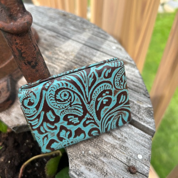 Myra Bag Accessories New Compact Cosmetic Mirror Case Embossed